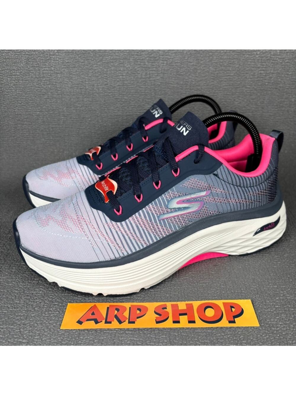 Skechers Go Run Max Cushioning 128312 Size 8.5 Women`s Blue Pink Running Shoes